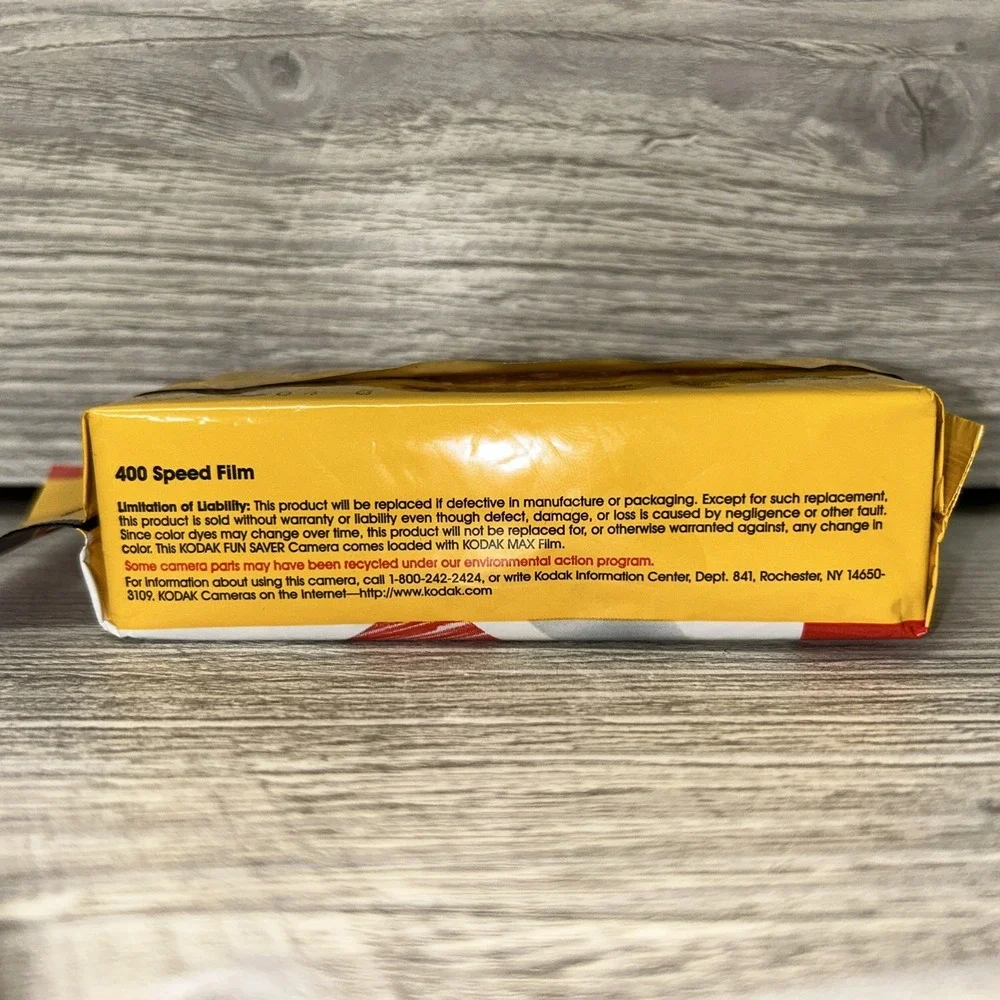 Kodak FunSaver 35 Flash Camera~27 Exposures~One‎ Time Use~NOS B4